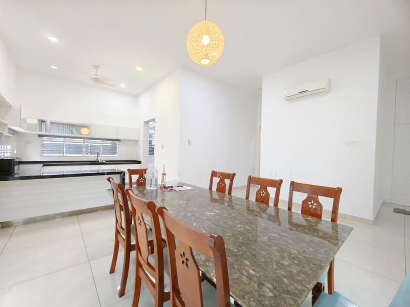 Rumah Banglo untuk Dijual di Taman Desa Tebrau (Tebrau) - Loh Kok Hui - Dining Room - PropertyGuru.com.my