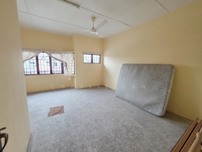 Rumah Teres 2 Tingkat untuk Dijual di Taman Bayu Perdana (Klang) - Charlie Gan - PropertyGuru.com.my