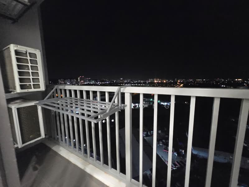 Kondominium untuk Disewa di The Edge Residence - Jason Ong - Balcony - PropertyGuru.com.my