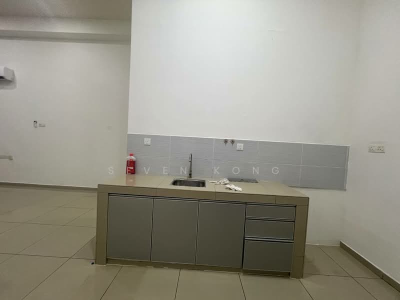 Servis Apartment untuk Disewa di D'carlton (Residensi Seri Mega) - Seven Kong - Kitchen - PropertyGuru.com.my