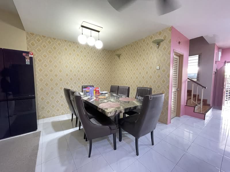 Semi-Detached House for Rent in Kota Kemuning (Shah Alam) - Rain Liau - Dining Room - PropertyGuru.com.my