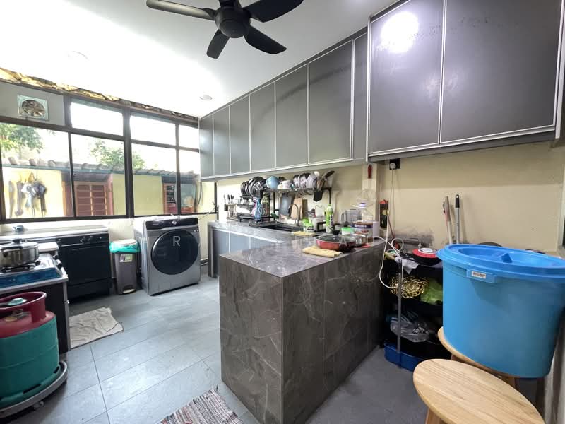 Semi-Detached House for Rent in Kota Kemuning (Shah Alam) - Rain Liau - Kitchen - PropertyGuru.com.my