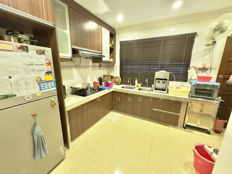 Rumah Teres 2 Tingkat untuk Dijual di Seri Kembangan (Selangor) - Ammeer Nadzrai - Kitchen - PropertyGuru.com.my