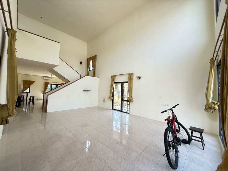 Bungalow for Rent in Bandar Baru Sri Klebang (Chemor) - Ainsley Thong - Living Room - PropertyGuru.com.my