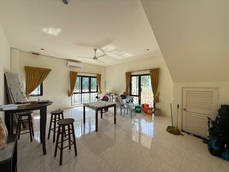Bungalow for Rent in Bandar Baru Sri Klebang (Chemor) - Ainsley Thong - Living Room - PropertyGuru.com.my
