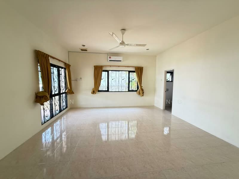 Bungalow for Rent in Bandar Baru Sri Klebang (Chemor) - Ainsley Thong - Living Room - PropertyGuru.com.my