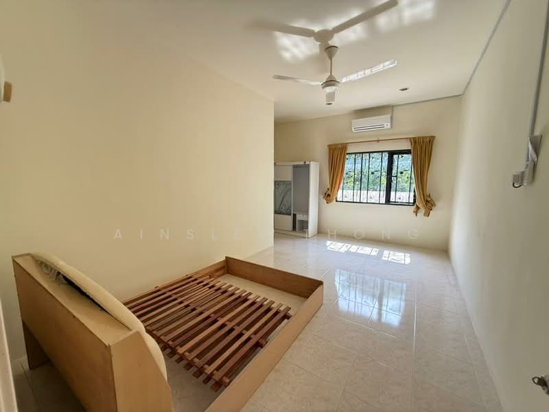 Bungalow for Rent in Bandar Baru Sri Klebang (Chemor) - Ainsley Thong - Bedroom - PropertyGuru.com.my