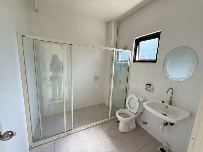 Bungalow for Rent in Bandar Baru Sri Klebang (Chemor) - Ainsley Thong - Bathroom - PropertyGuru.com.my
