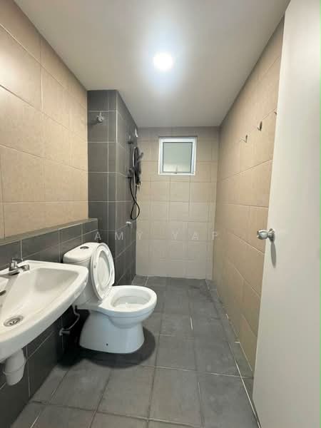 Condominium for Rent at Residensi Dutamas Dahlia - Amy Yap - Bathroom - PropertyGuru.com.my