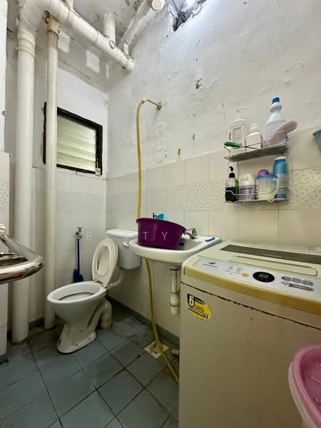Rumah Flat untuk Dijual di Flat Taman Ungku Tun Aminah - Betty Ng - PropertyGuru.com.my
