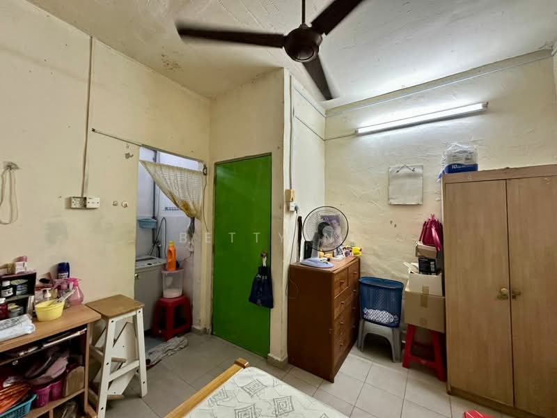 Rumah Flat untuk Dijual di Flat Taman Ungku Tun Aminah - Betty Ng - PropertyGuru.com.my