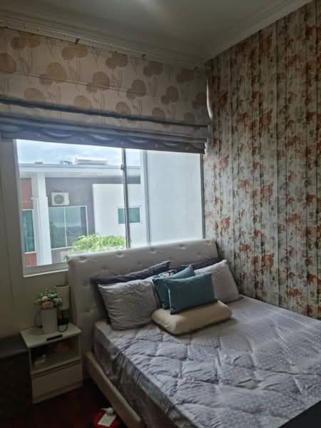 Semi-Detached House for Sale in Cyberjaya (Selangor) - Yeong . - Bedroom - PropertyGuru.com.my