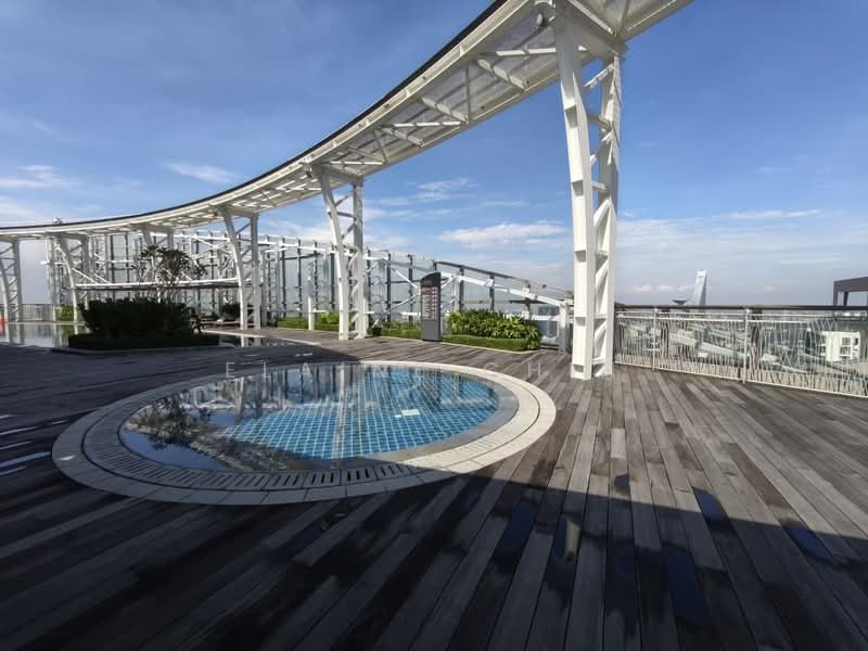 Servis Apartment untuk Disewa di Southpoint Residences - Elaine Chin - Pool - PropertyGuru.com.my