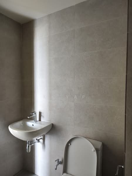Service Residence for Rent at 8th & Stellar - KK Yap - Bathroom - PropertyGuru.com.my