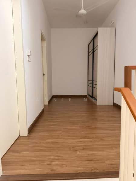 Rumah Teres 2 Tingkat untuk Disewa di Kota Emerald (Rawang) - Annie Ng - Corridor - PropertyGuru.com.my