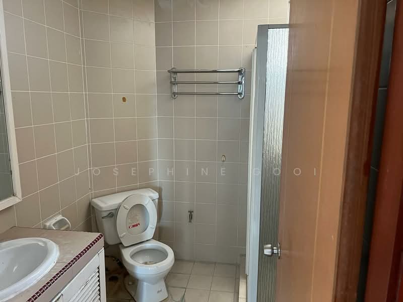 Condominium for Rent at Riana Green Condominium - Josephine Gooi - Bathroom - PropertyGuru.com.my