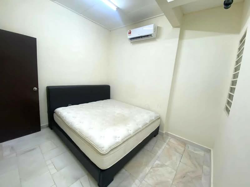 1-storey Terraced House for Rent in Klang (Selangor) - Sally Yong - Bedroom - PropertyGuru.com.my