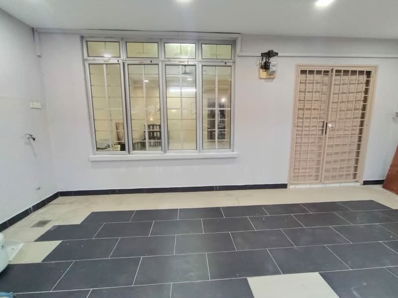 2-storey Terraced House for Rent in Bandar Mahkota Cheras (Cheras) - Kenny Lai - Entrance - PropertyGuru.com.my