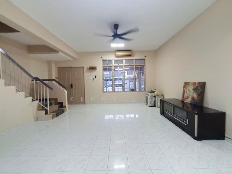 2-storey Terraced House for Rent in Bandar Mahkota Cheras (Cheras) - Kenny Lai - Living Room - PropertyGuru.com.my