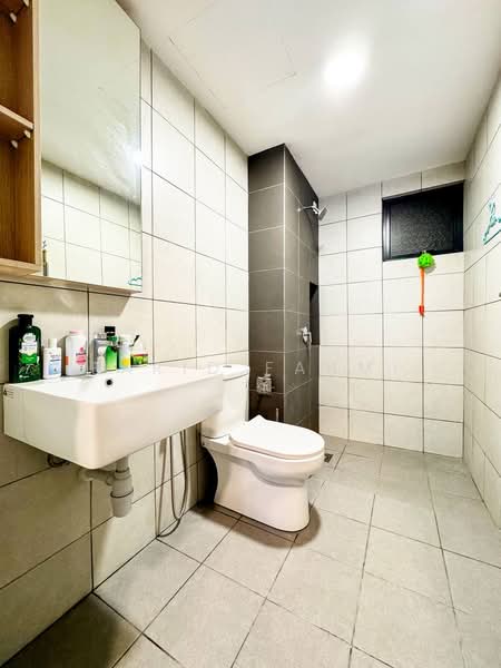Service Residence for Sale at D'Vervain - Farid Fahmi - PropertyGuru.com.my