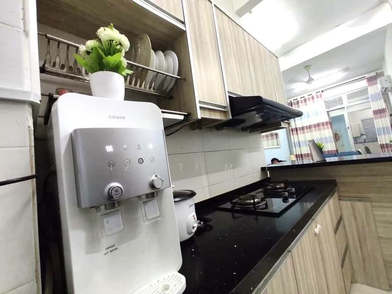 Apartment for Sale at Dahlia Court - Izzati Mat - Kitchen - PropertyGuru.com.my