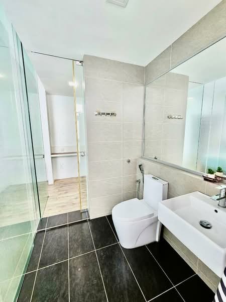 Condominium for Rent at Lakefront Residence - Kar Hooi - Bathroom - PropertyGuru.com.my