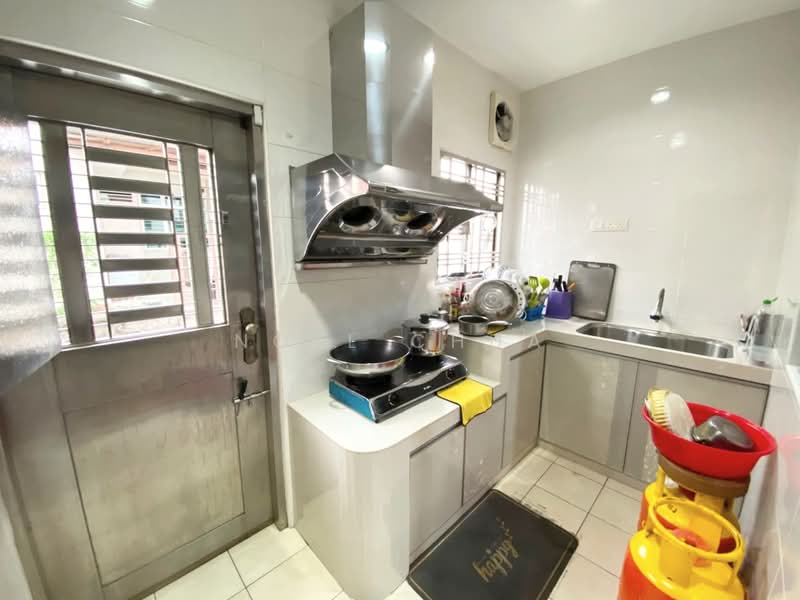 Rumah Teres 2 Tingkat untuk Dijual di Taman Mutiara Rini (Skudai) - Noel Chua - Kitchen - PropertyGuru.com.my