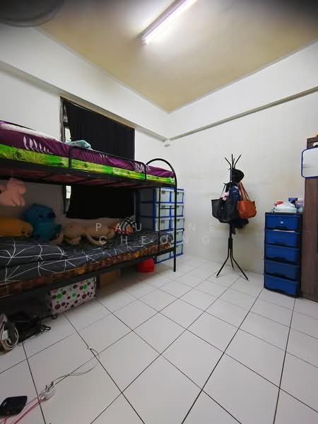 Apartment for Sale at Sri Aman Block C (Sri Aman Block 1 & 3) - Pauline Cheong - Bedroom - PropertyGuru.com.my