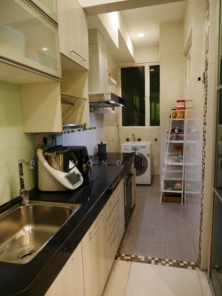 Kondominium untuk Disewa di The Park Residences 1 - Raymond Ling - Kitchen - PropertyGuru.com.my