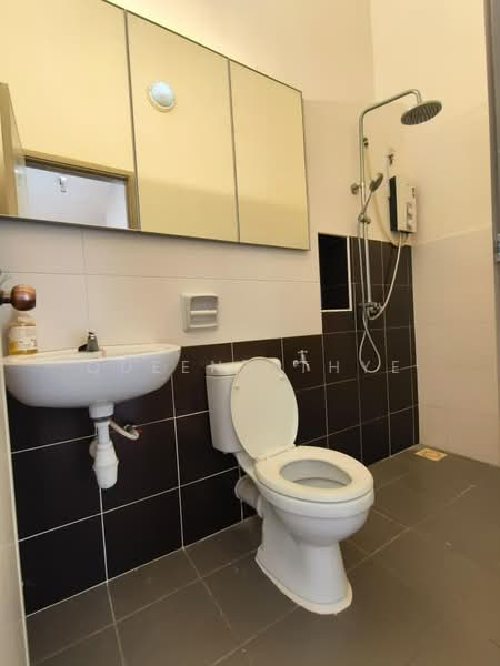 2-storey Terraced House for Sale in Austin (Johor Bahru) - Queena Thye - Bathroom - PropertyGuru.com.my