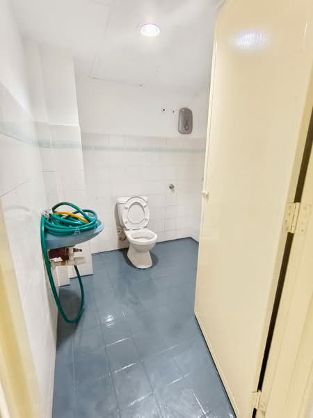 Kondominium untuk Dijual di Sri Desa Entrepreneur Park - Angel Ooi - Bathroom - PropertyGuru.com.my