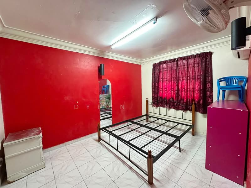 2-storey Terraced House for Rent in Taman Damai Jaya (Skudai) - Dylan Tan - Bedroom - PropertyGuru.com.my