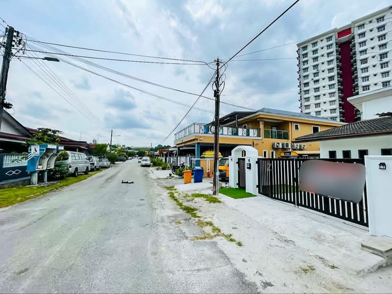 1-storey Terraced House for Sale in Taman Bayu Perdana (Klang) - Amzar Faiz - PropertyGuru.com.my