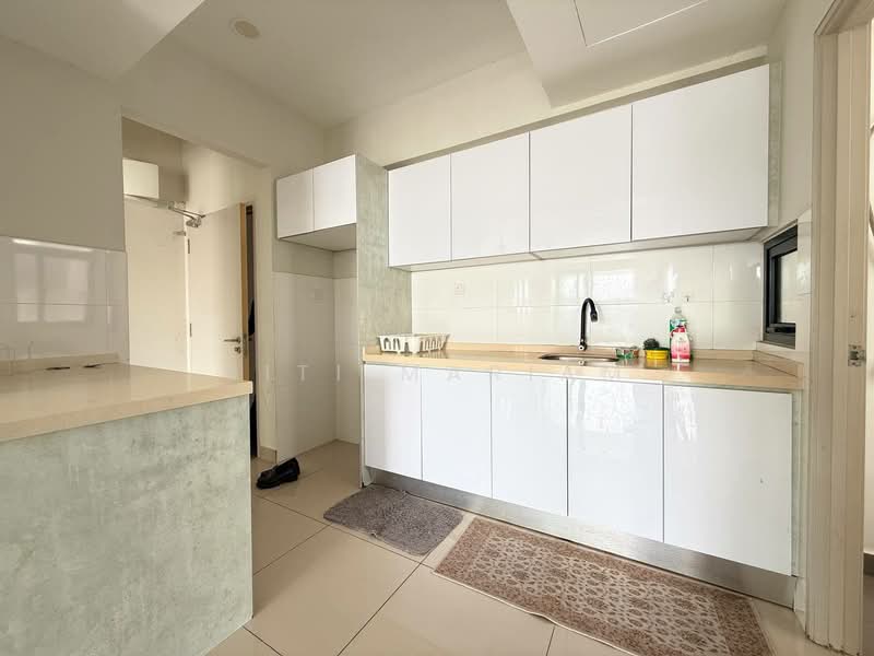 Service Residence for Sale at Hillpark Residence - Siti Mariam - Kitchen - PropertyGuru.com.my