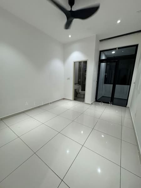 Rumah Teres untuk Disewa di Taman Desa Tebrau (Tebrau) - Alicia Voon - Interior - PropertyGuru.com.my