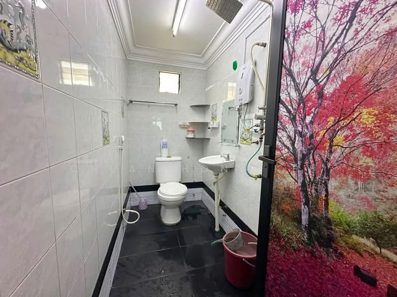 2-storey Terraced House for Rent in Taman Damai Jaya (Skudai) - Chuan Hong Kee - Bathroom - PropertyGuru.com.my