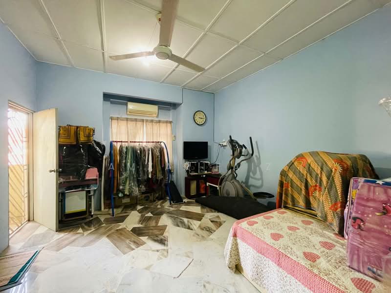 Rumah Teres 2 Tingkat untuk Dijual di Klang (Selangor) - Amzar Faiz - PropertyGuru.com.my
