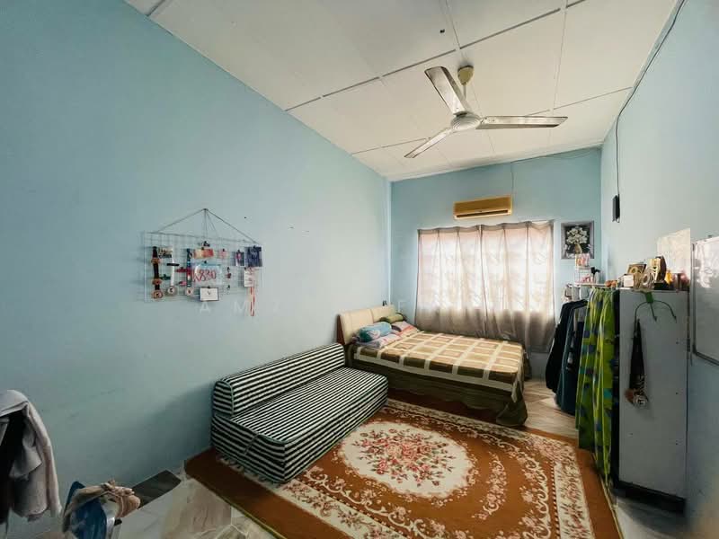 Rumah Teres 2 Tingkat untuk Dijual di Klang (Selangor) - Amzar Faiz - PropertyGuru.com.my