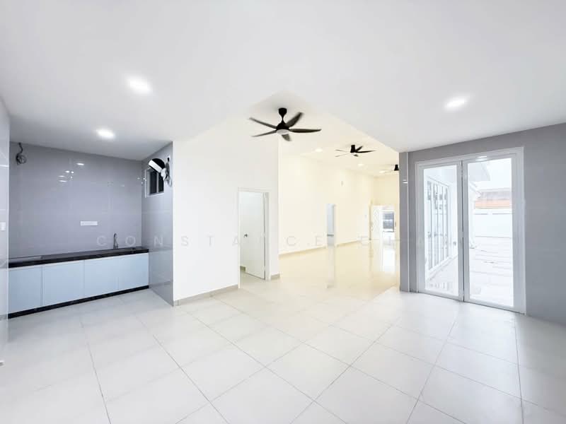 Rumah Berkembar untuk Dijual di Taman Ungku Tun Aminah (Skudai) - Constance Chan - Kitchen - PropertyGuru.com.my
