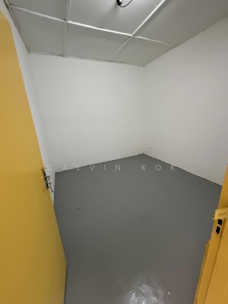 Shop / Office for Rent in Bandar Baru Bangi (Selangor) - Calvin Kok - Interior - PropertyGuru.com.my