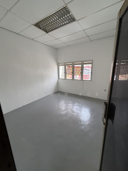 Shop / Office for Rent in Bandar Baru Bangi (Selangor) - Calvin Kok - Interior - PropertyGuru.com.my