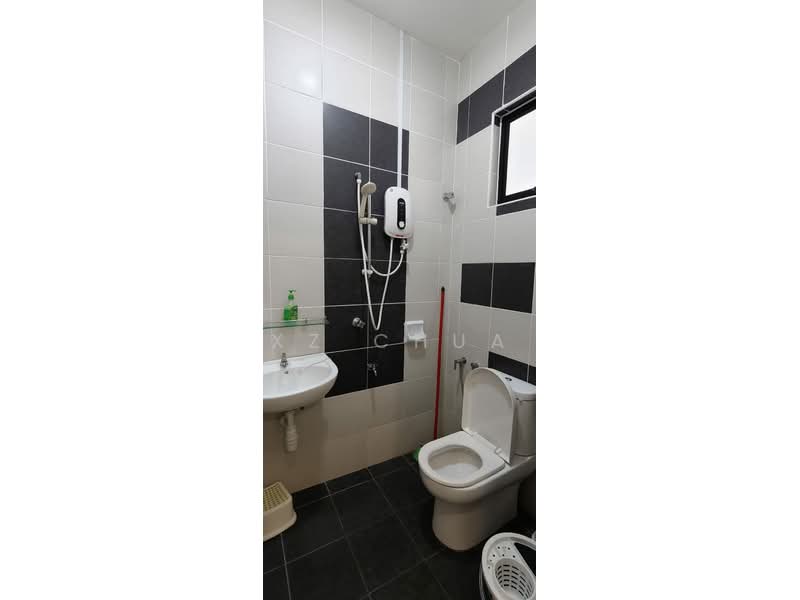 Terraced House for Rent in Bandar Dato Onn (Tebrau) - XZ CHUA - Bathroom - PropertyGuru.com.my