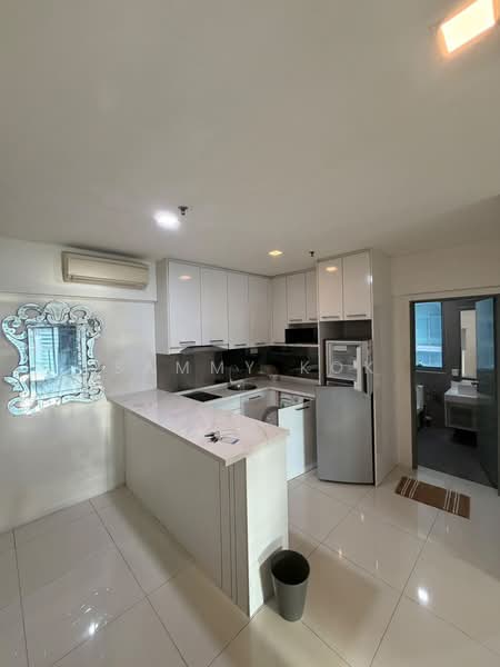 Servis Apartment untuk Disewa di Mercu Summer Suites - Sammy Kok - Kitchen - PropertyGuru.com.my