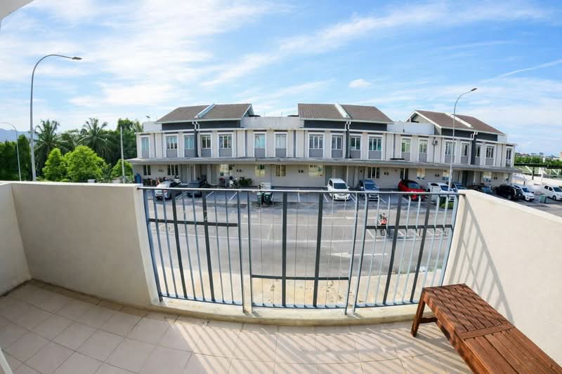 Rumah Bandar untuk Dijual di Semenyih (Selangor) - Izzati Mat - Exterior - PropertyGuru.com.my