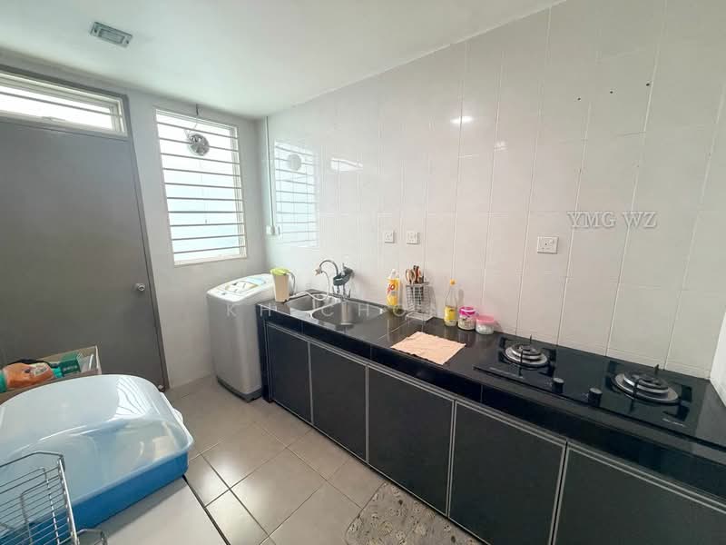 Rumah Teres 2 Tingkat untuk Dijual di Setia Indah 12 (Setia Alam) - KH Chong - Kitchen - PropertyGuru.com.my