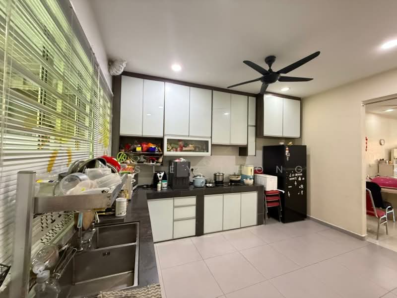 Rumah Teres 2 Tingkat untuk Dijual di Taman Sri Wan (Ipoh) - Ainsley Thong - Kitchen - PropertyGuru.com.my