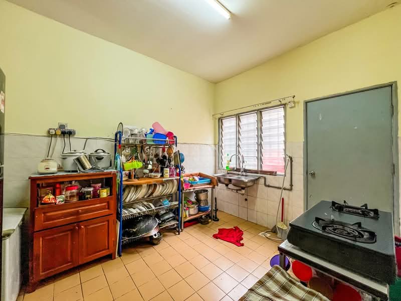 Rumah Teres 2 Tingkat untuk Dijual di Taman Lestari Putra (Seri Kembangan) - Amzar Faiz - PropertyGuru.com.my
