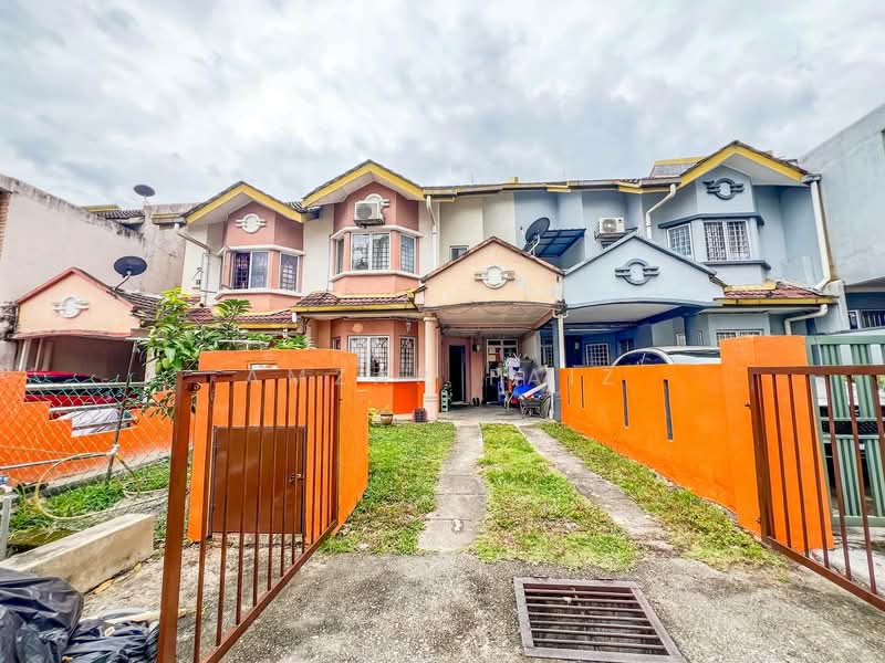 Rumah Teres 2 Tingkat untuk Dijual di Taman Lestari Putra (Seri Kembangan) - Amzar Faiz - PropertyGuru.com.my
