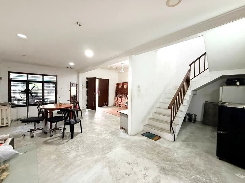 Rumah Teres 2 Tingkat untuk Dijual di Taman Megah Ria (Masai) - Calvin Lee - PropertyGuru.com.my