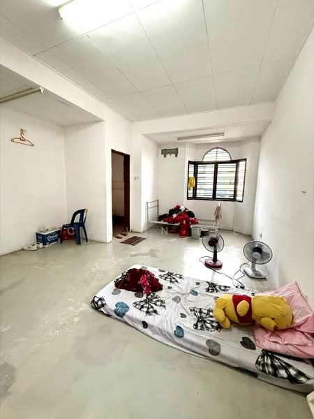 Rumah Teres 2 Tingkat untuk Dijual di Taman Megah Ria (Masai) - Calvin Lee - PropertyGuru.com.my